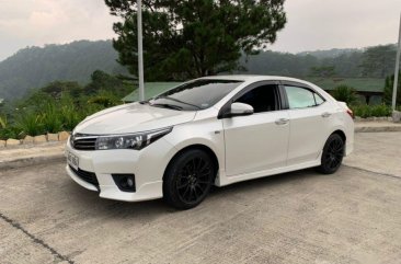 Selling Used Toyota Altis 2014 in Dagupan