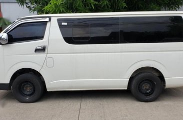 Sell White 2017 Toyota Hiace Manual Diesel at 20000 km in Quezon City