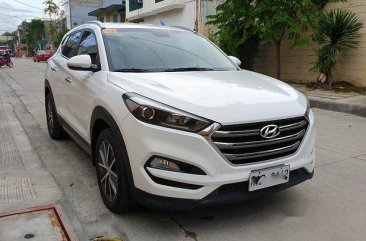 Sell White 2016 Hyundai Tucson Automatic Diesel at 28000 km 