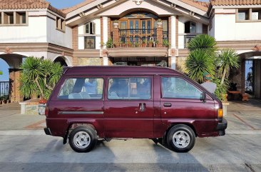 Red Toyota Lite Ace 1989 for sale in Makati 