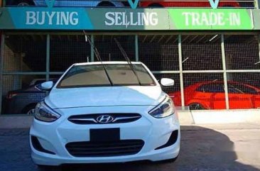 Selling Hyundai Accent 2014 at 82000 km 