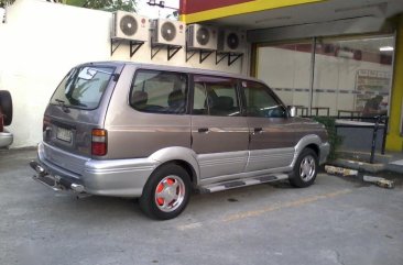 Sell 2nd Hand 2000 Toyota Revo at 110000 km in Imus