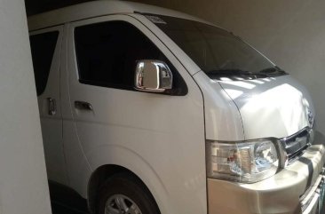 Sell 2nd Hand 2011 Toyota Hiace Manual Diesel at 50000 km in Taytay