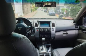 Selling 2nd Hand Mitsubishi Montero 2014 Automatic Diesel at 50000 km in Marikina