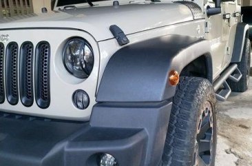 Selling Jeep Wrangler 2017 Automatic Gasoline in San Fernando