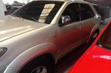 2nd Hand Toyota Fortuner 2005 for sale in Quezon City