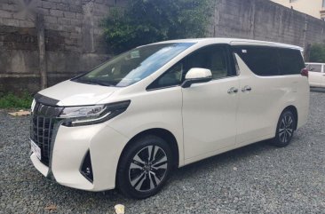 Selling Toyota Alphard 2019 in Quezon City