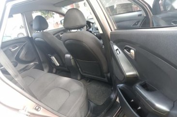 2nd Hand Hyundai Tucson 2010 Manual Gasoline for sale in Quezon City