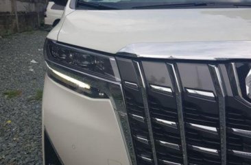 Selling Toyota Alphard 2019 in Quezon City