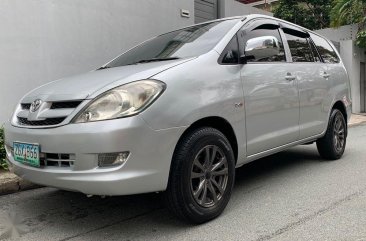 Selling 2nd Hand Toyota Innova 2007 in Quezon City