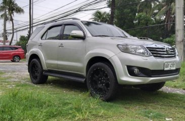 Selling Toyota Fortuner 2014 Automatic Diesel in Manila 