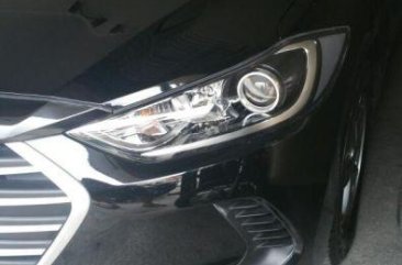 Selling Hyundai Elantra 2017 Manual Gasoline in Parañaque