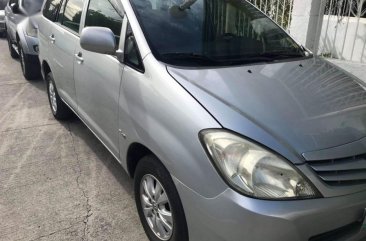 2nd Hand Toyota Innova 2011 for sale in Las Piñas