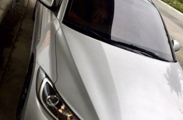 Selling Silver Hyundai Elantra 2017 in Dasmariñas