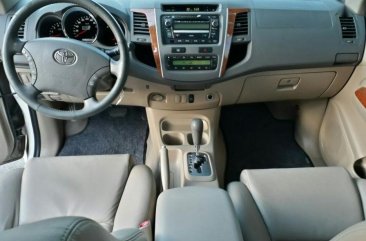 2nd Hand Toyota Fortuner 2010 at 60000 km for sale