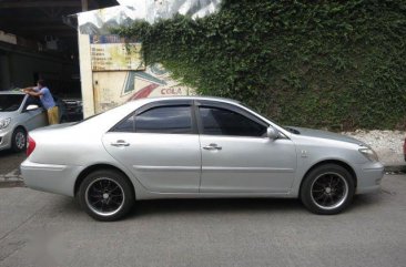 Selling 2nd Hand Toyota Camry 2006 in Makati