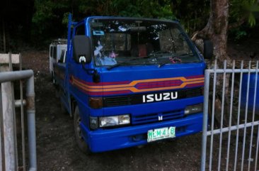 Selling Isuzu Elf 1999 Manual Diesel in Quezon City