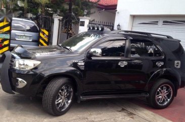 2nd Hand Toyota Fortuner 2009 at 70000 km for sale