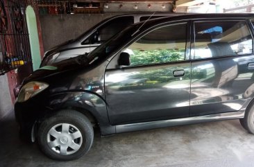 Selling 2nd Hand Toyota Avanza 2011 Manual Gasoline at 80000 km in Manila
