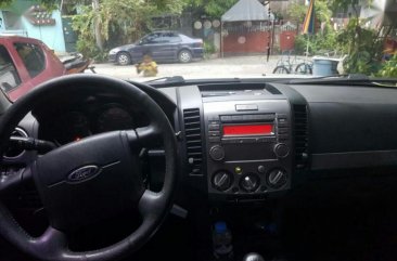Selling 2nd Hand Ford Everest 2014 in Pasig