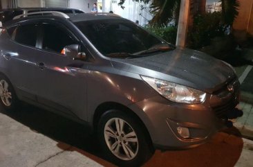 Gray Hyundai Tucson 2010 Automatic Diesel for sale in Quezon City