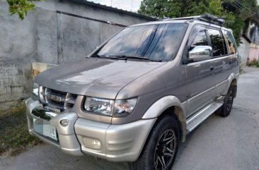 Selling 2nd Hand Isuzu Crosswind 2004 Automatic Diesel at 130000 km in Bacolor