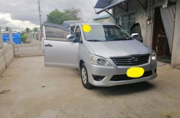 Selling Toyota Innova 2014 Manual Diesel in Paombong