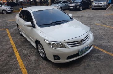 2nd Hand Toyota Altis 2013 at 90000 km for sale