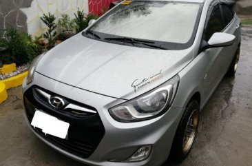 Selling 2nd Hand Hyundai Accent 2013 Sedan at 70000 km in Urdaneta