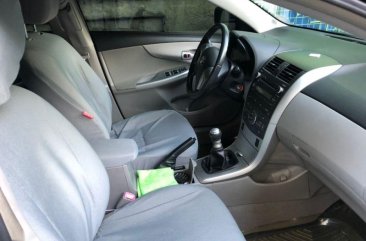 Selling 2nd Hand Toyota Corolla Altis 2013 in Manila