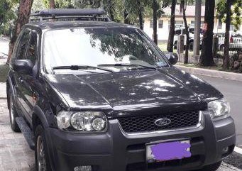 Selling 2nd Hand Ford Escape 2004 in Quezon City