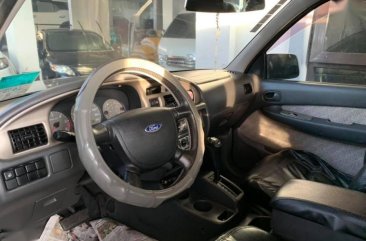 Sell 2nd Hand 2004 Ford Everest Automatic Diesel at 90000 km in Santiago