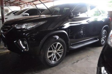 Selling Black Toyota Fortuner 2017 Automatic Diesel at 1900 km 