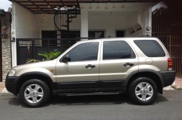 Selling Ford Escape 2003 at 83868 km in Las Piñas