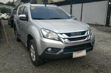 2nd Hand Isuzu Mu-X 2017 Manual Diesel for sale in Cainta