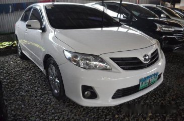 Sell White 2014 Toyota Corolla Altis at 48000 km