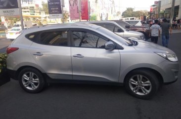 Selling Hyundai Tucson 2011 in Makati