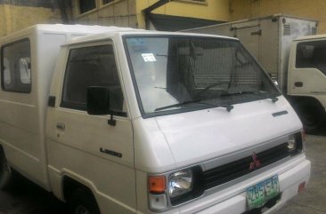 Selling 2nd Hand Mitsubishi L300 2005 in Quezon City