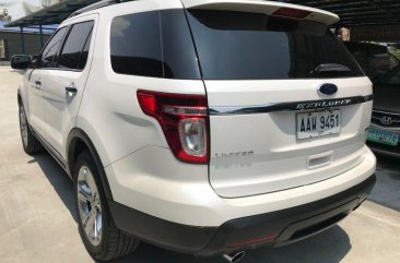 Pearl White Ford Explorer 2014 Automatic Gasoline for sale in Parañaque