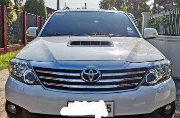 Sell 2nd Hand 2014 Toyota Fortuner Automatic Diesel at 76000 km in Pulilan