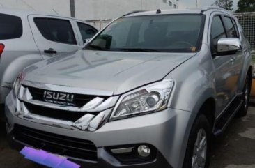 Selling Isuzu Mu-X 2016 Automatic Diesel in Quezon City