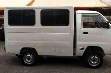 Selling White Suzuki Carry 2018 Manual Diesel in Cainta