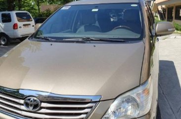 Sell 2nd Hand 2012 Toyota Innova Automatic Gasoline at 68000 km in Muntinlupa