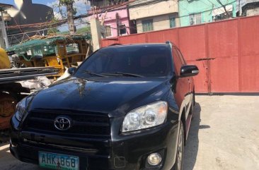 Selling 2nd Hand Toyota Rav4 in Quezon City