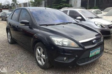 Selling 2nd Hand Ford Focus 2009 Hatchback at 10000 km in Cainta