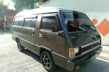 Selling 2nd Hand Mitsubishi L300 1992 Van Manual Diesel at 130000 km in Bacoor