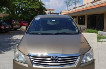 Sell 2nd Hand 2012 Toyota Innova Automatic Gasoline at 68000 km in Muntinlupa