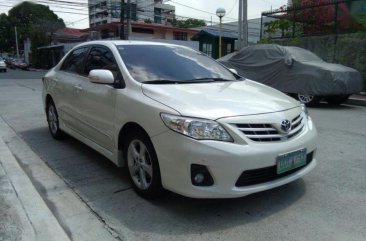 Pearl White Toyota Altis 2013 Automatic Gasoline for sale in Quezon City