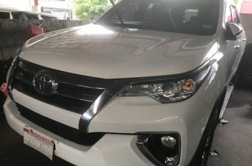 White Toyota Fortuner 2017 Automatic Diesel for sale in Quezon City