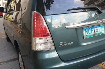 Selling 2nd Hand Toyota Innova 2010 Automatic Gasoline at 67000 km in Pasay